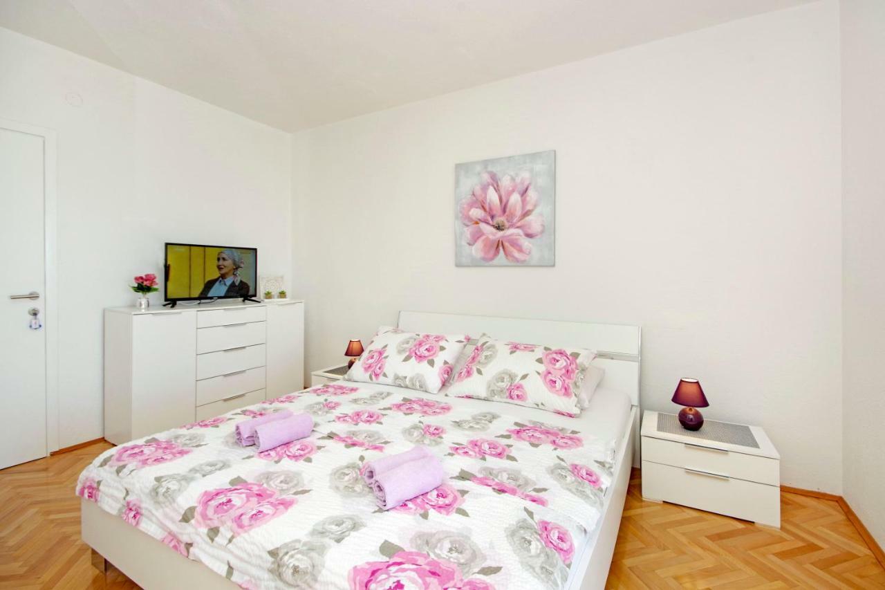 Apartmani Tomas Tučepi المظهر الخارجي الصورة